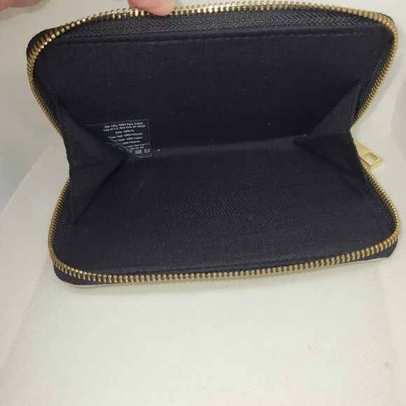 Daisy By Marc Jacobs Faux White Leather Zip Up Wallet Pouch - Picture 4 of 14